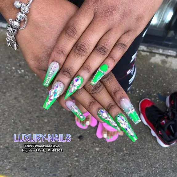 luxury-nails-12895-woodward-ave-highland-park-mi-48203-united-states_5-w575.webp