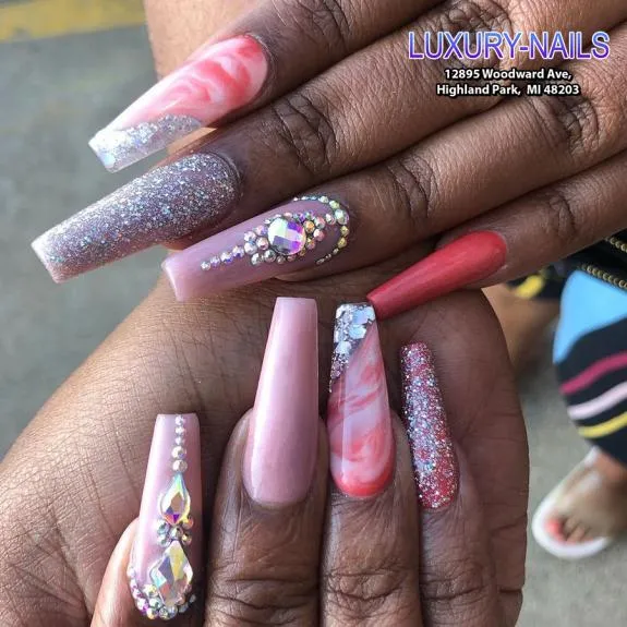luxury-nails-12895-woodward-ave-highland-park-mi-48203-united-states_6-w575.webp